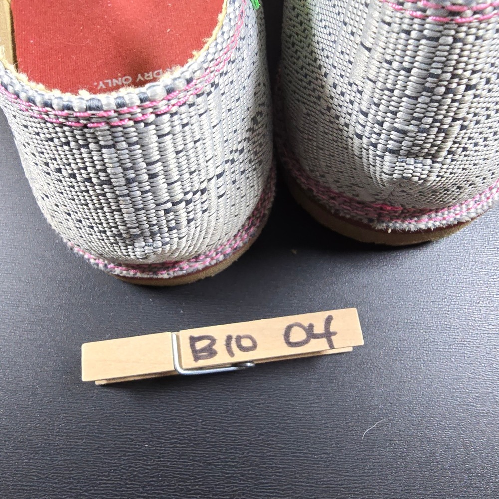 Twisted X WCL0012 Moccasins Womens 7.5 Grey Pink Ribbon ecoTWX Slip On Loafers - Picture 12 of 12